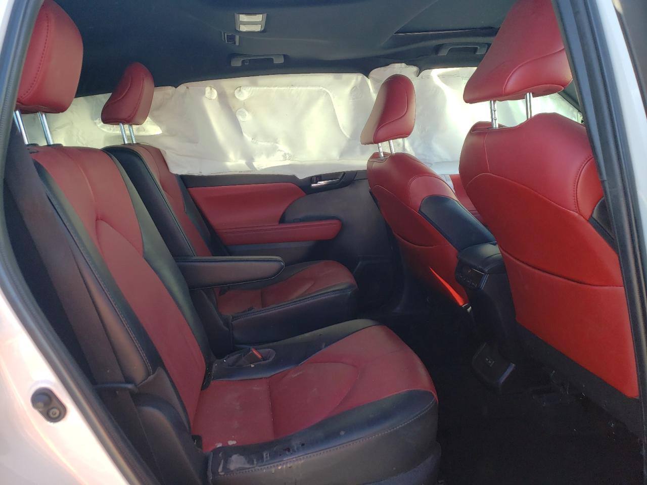 2022 TOYOTA HIGHLANDER XSE VIN:5TDJZRAH8NS099982