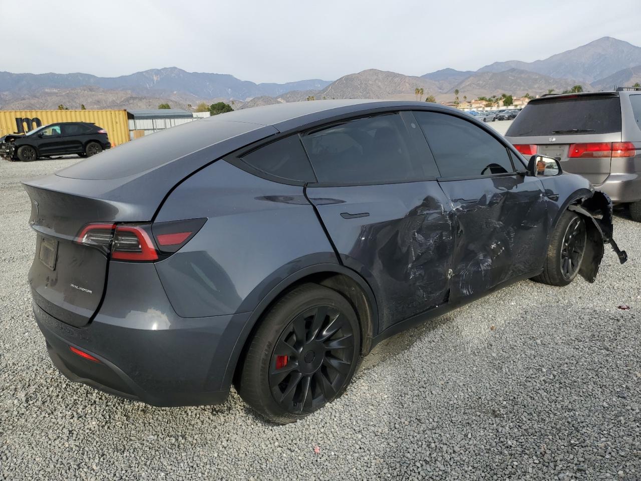 2023 TESLA MODEL Y  VIN:7SAYGDEE7PA074439