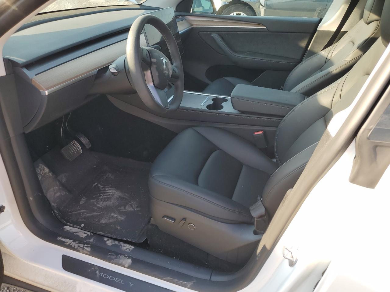 2023 TESLA MODEL Y  VIN:7SAYGDEE7PF803963