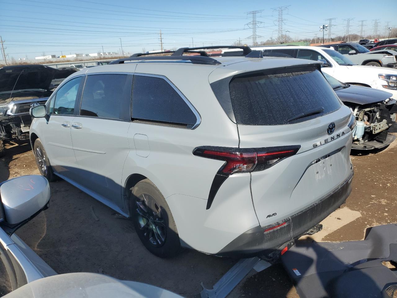 2024 TOYOTA SIENNA XSE VIN:5TDCSKFC5RS123212