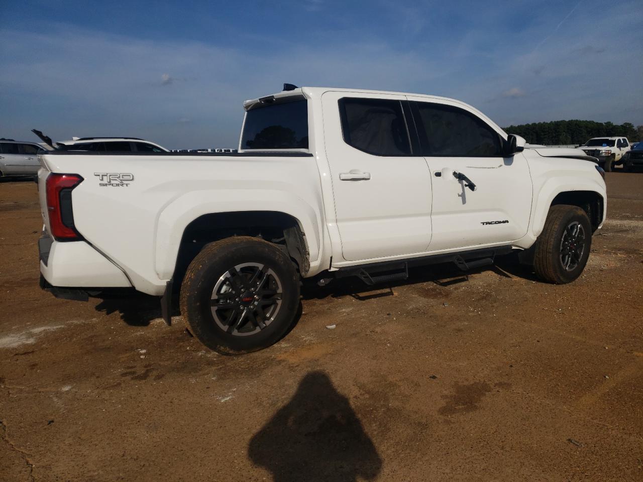 2024 TOYOTA TACOMA DOUBLE CAB VIN:3TYLB5JN2RT033675