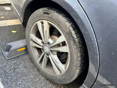 2015 Mercedes-Benz E 220 VIN: