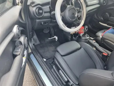 2020 MINI Cooper VIN: