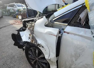 2017 Kia Carnival KNAMB81ABHS263732 VIN:KNAMB81ABHS263732