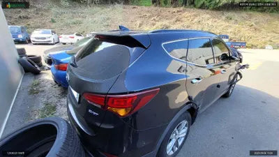 2017 Hyundai Santa FE KMHSW81UBJU831275 VIN:KMHSW81UBJU831275