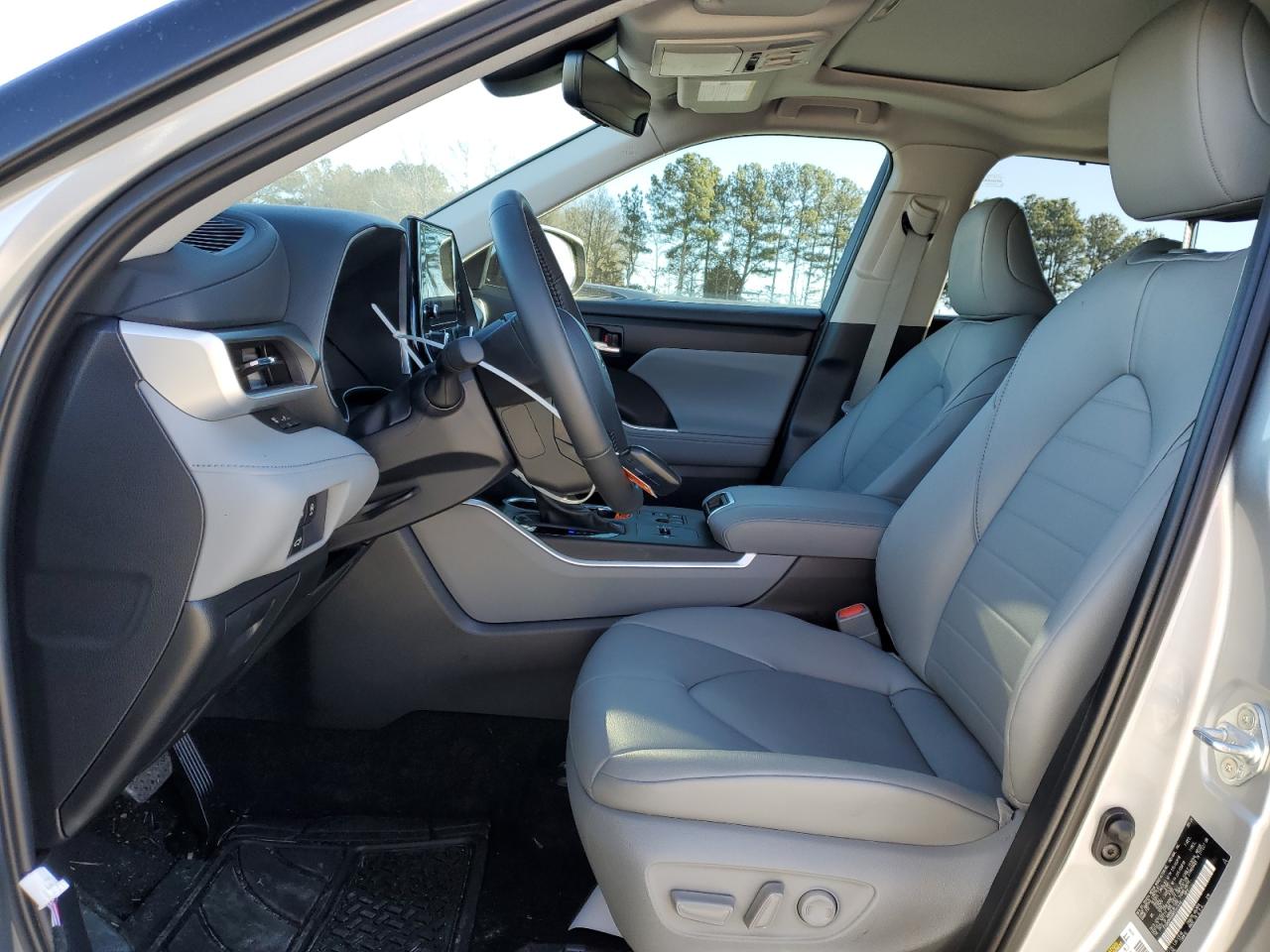 2024 TOYOTA HIGHLANDER LE VIN:5TDKDRAH0RS547446