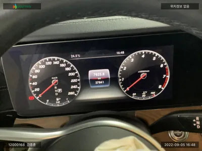 2019 Mercedes-Benz E 300 WDDZF4KB5KA677981 VIN:WDDZF4KB5KA677981