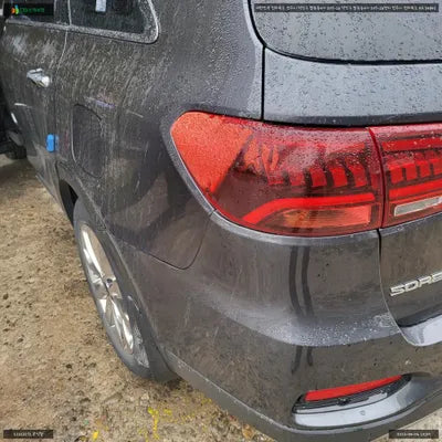 2018 Kia Sorento KNAPS81ABKA504637 VIN:KNAPS81ABKA504637