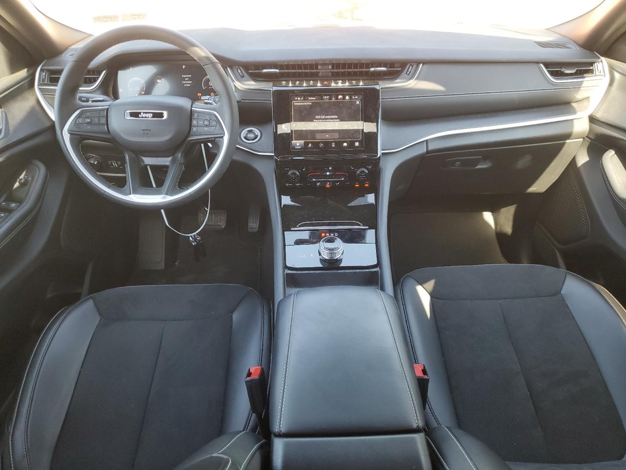 2024 JEEP GRAND CHEROKEE LAREDO VIN:1C4RJHAGXR8950122