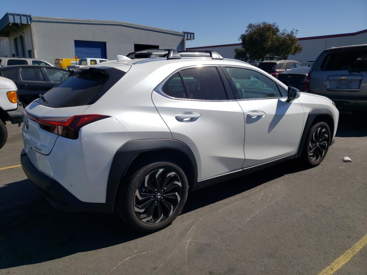 2024 LEXUS UX 250H BASE VIN:JTHX6JBH3R2187983