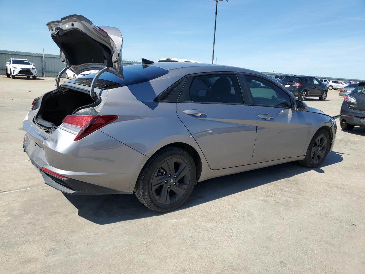 2022 HYUNDAI ELANTRA SEL VIN:KMHLS4AG4NU216861