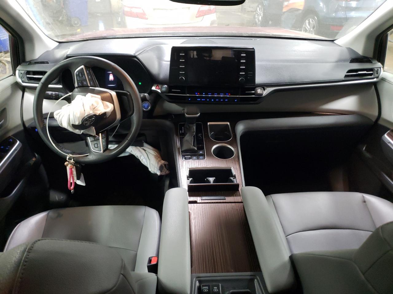 2023 TOYOTA SIENNA XLE VIN:5TDYSKFC4PS077858