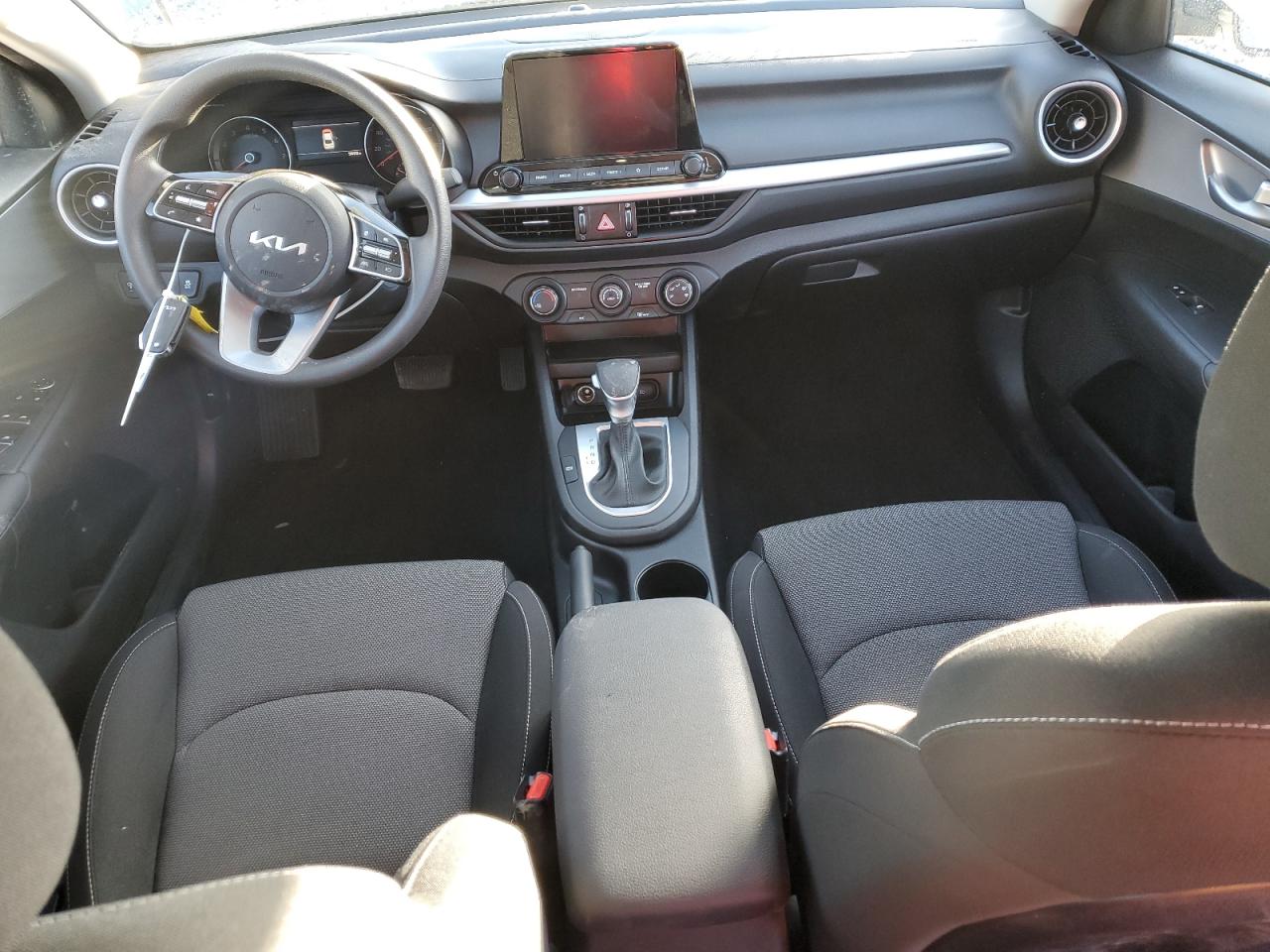 2024 KIA FORTE LX VIN:3KPF24AD5RE837814