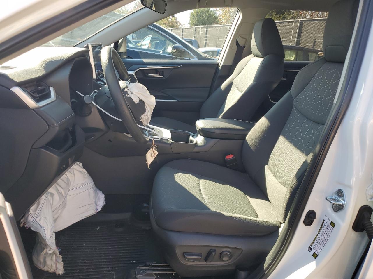 2023 TOYOTA RAV4 XLE VIN:2T3P1RFV0PC344745