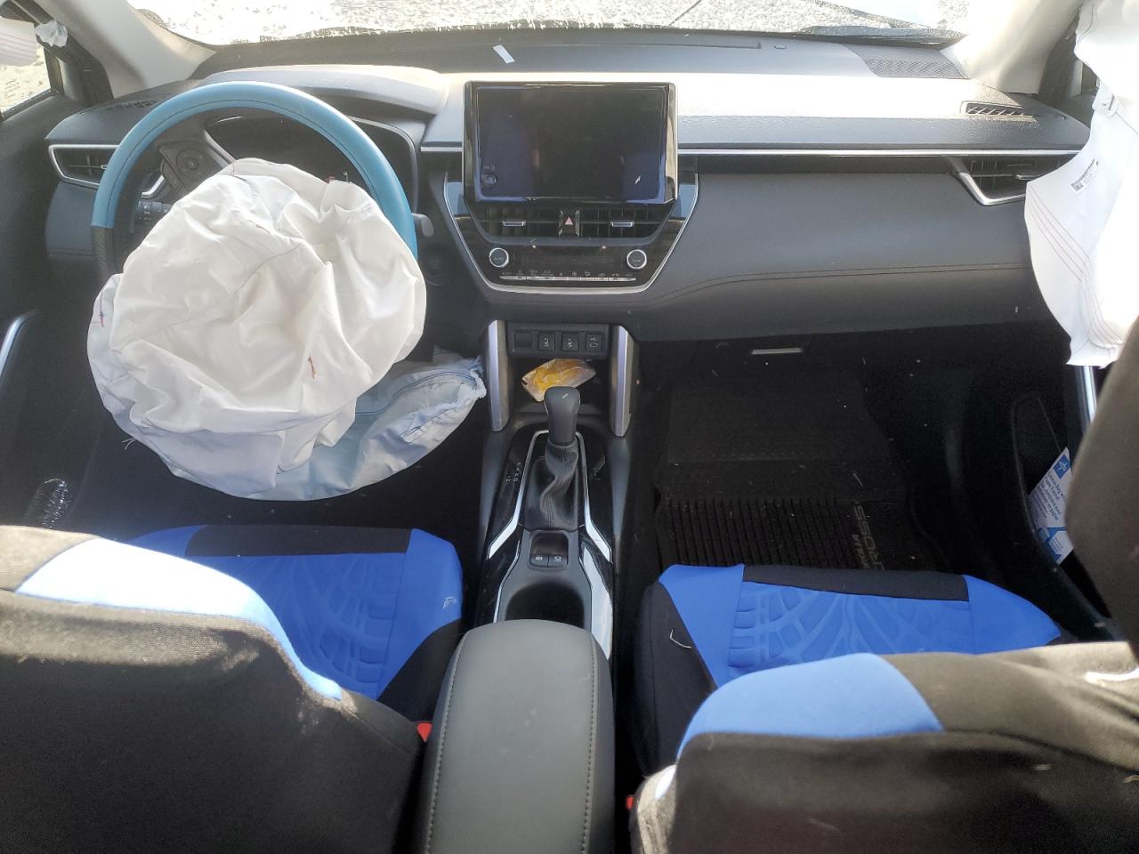 2024 TOYOTA COROLLA CROSS XLE VIN:7MUDAABG8RV089394