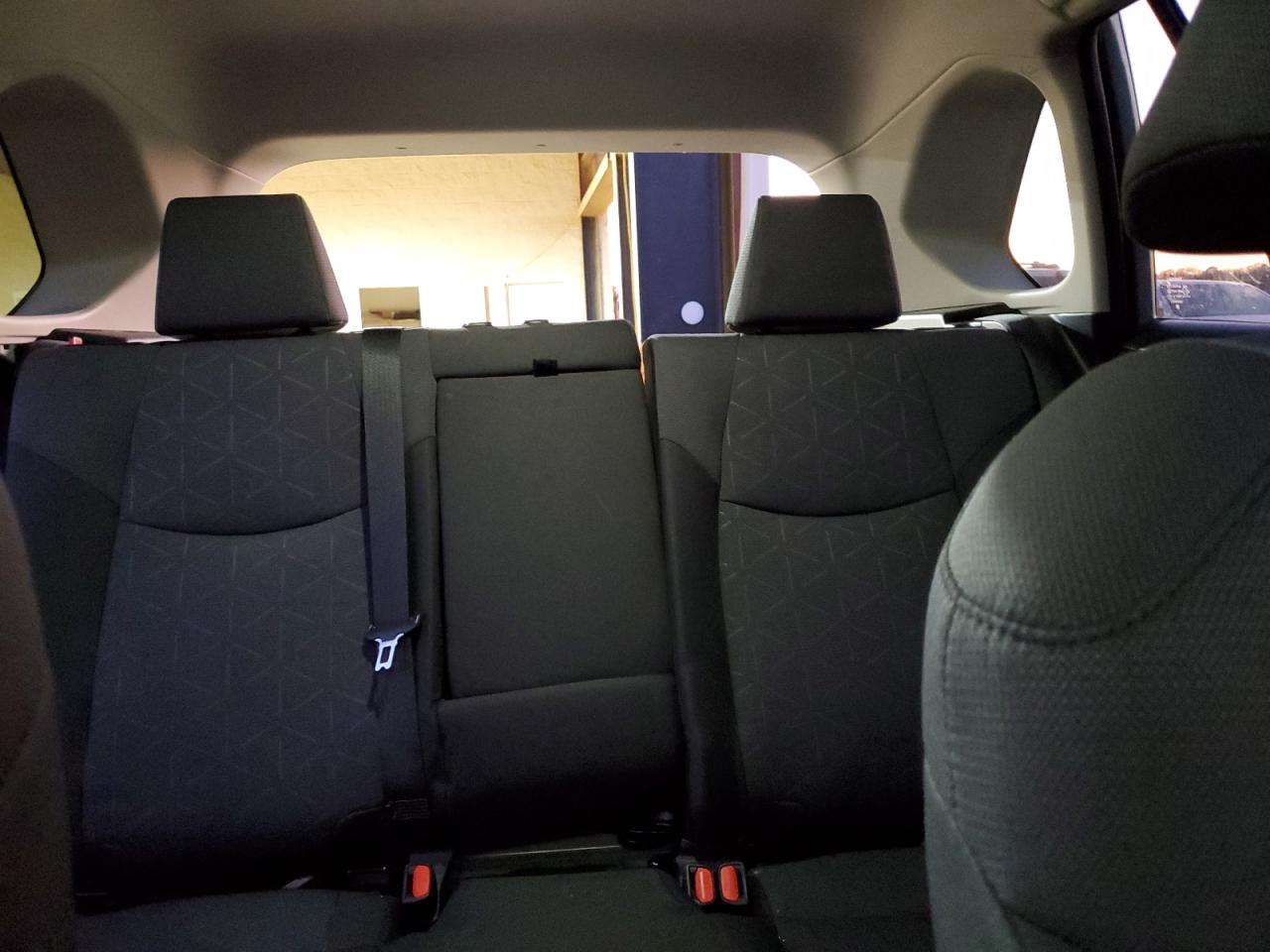 2023 TOYOTA RAV4 XLE VIN:JTMP1RFV8PJ042021