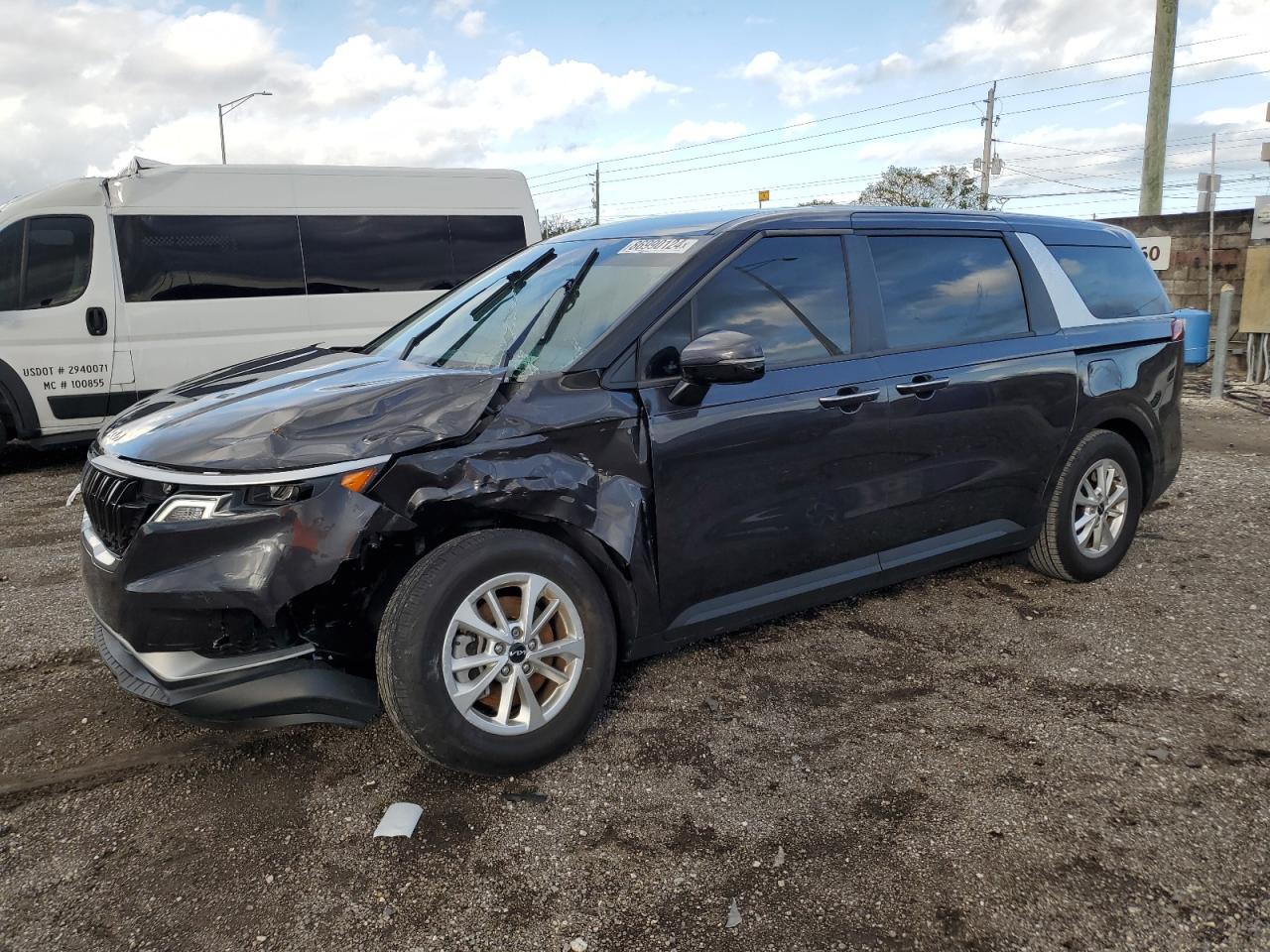 2023 KIA CARNIVAL LX VIN:KNDNB4H38P6255833