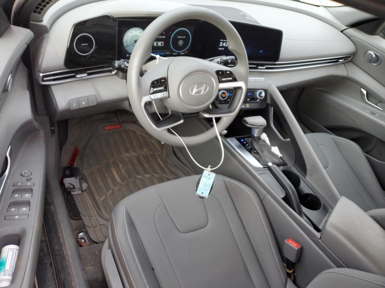 2024 HYUNDAI ELANTRA SEL VIN:KMHLM4DG6RU703054