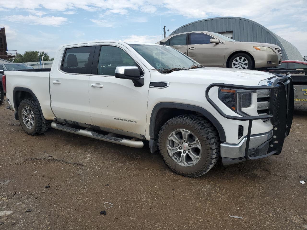2022 GMC SIERRA K1500 SLE VIN:3GTPUBEK5NG552136