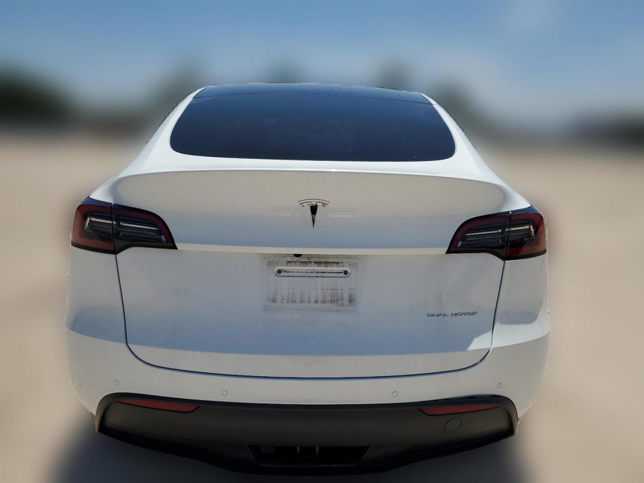 2022 TESLA MODEL Y  VIN:7SAYGDEE2NF419618