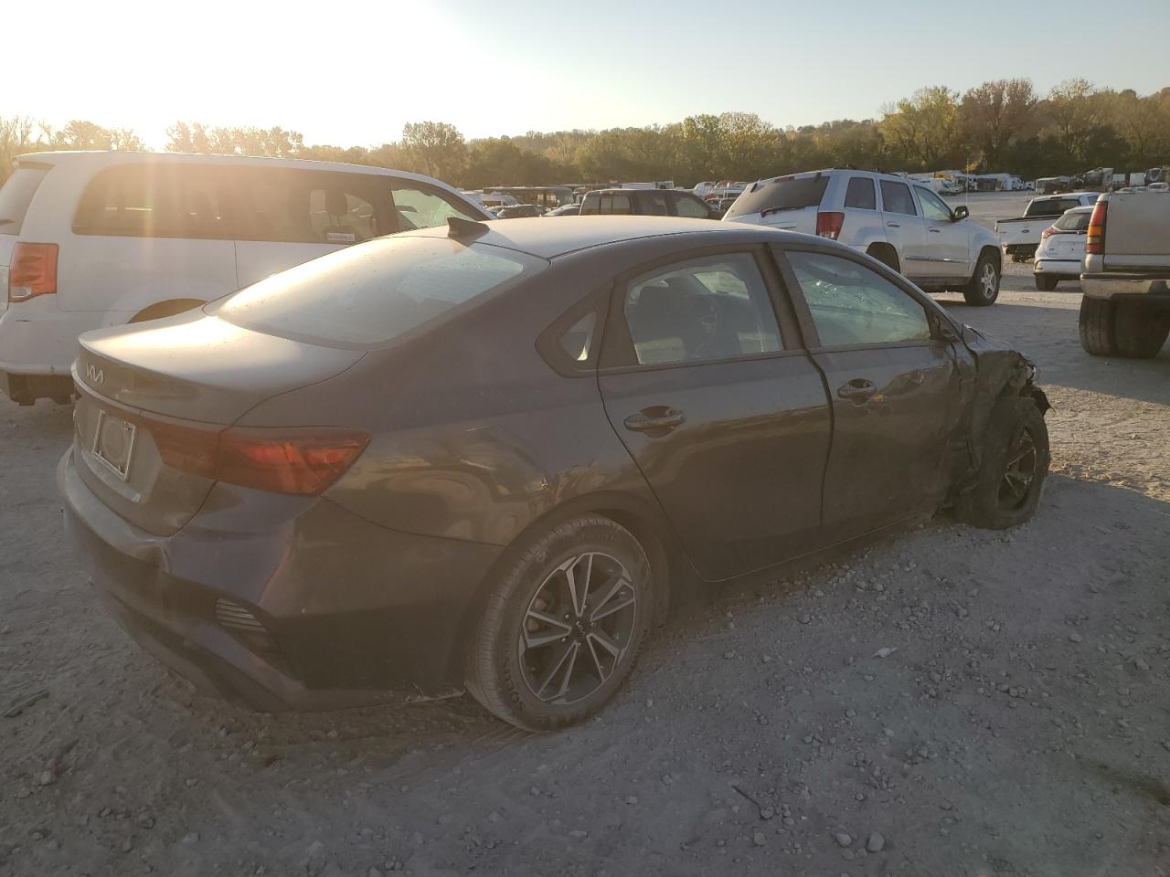2022 KIA FORTE FE VIN:3KPF24AD8NE478789