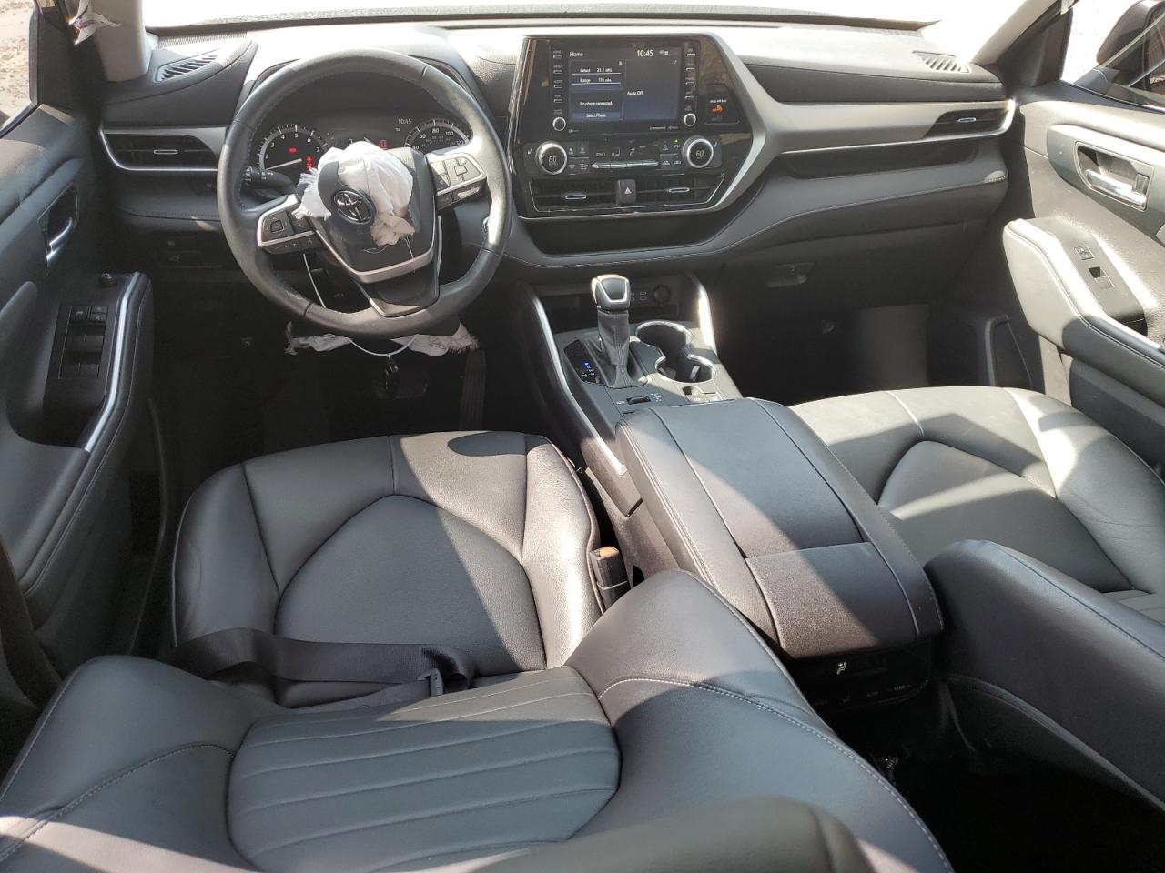 2022 TOYOTA HIGHLANDER XLE VIN:5TDGZRBH2NS560697