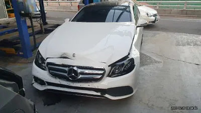 2016 Mercedes-Benz E 300 VIN: