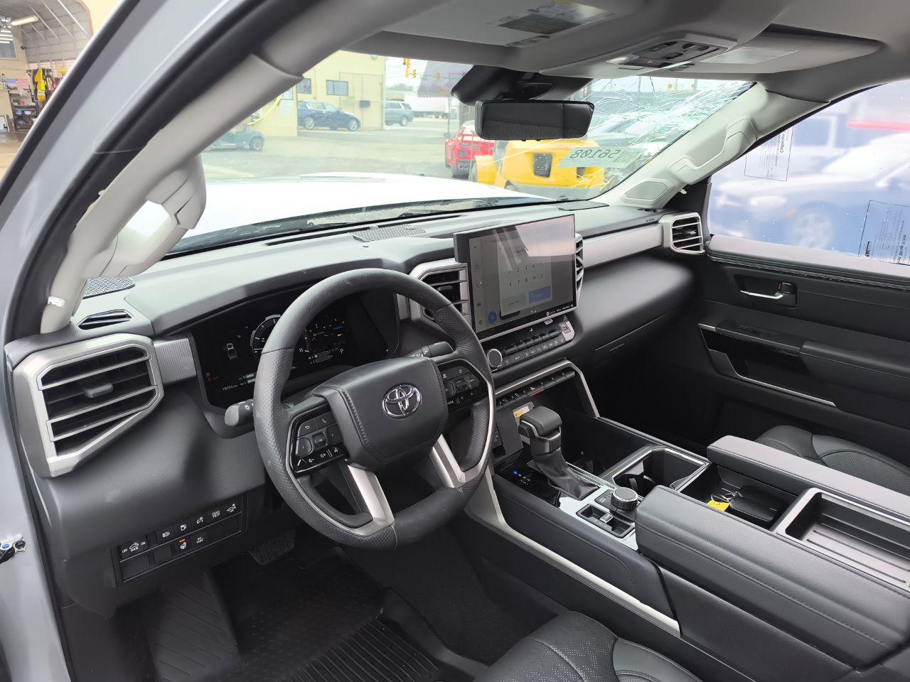 2024 TOYOTA TUNDRA CREWMAX LIMITED VIN:5TFJC5DB8RX047768