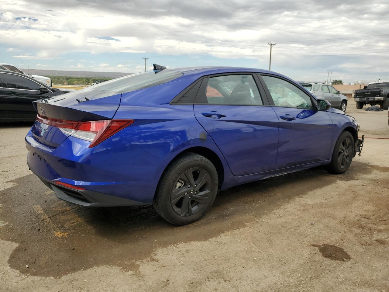 2023 HYUNDAI ELANTRA SEL VIN:KMHLM4AG2PU606144
