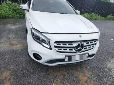 2019 Mercedes-Benz GLA 220 VIN: