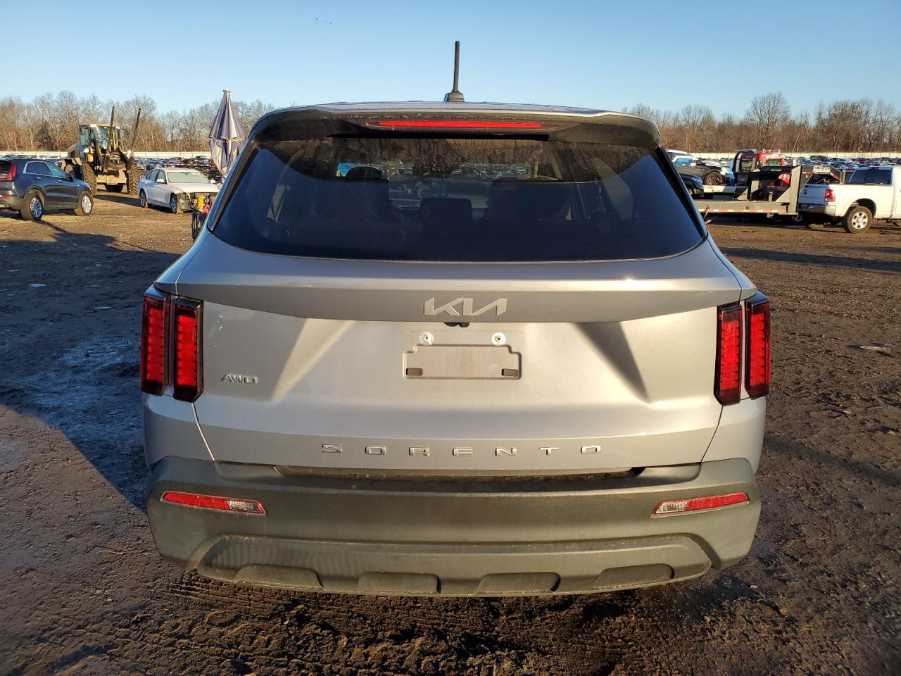 2022 KIA SORENTO LX VIN:5XYRGDLC0NG116414
