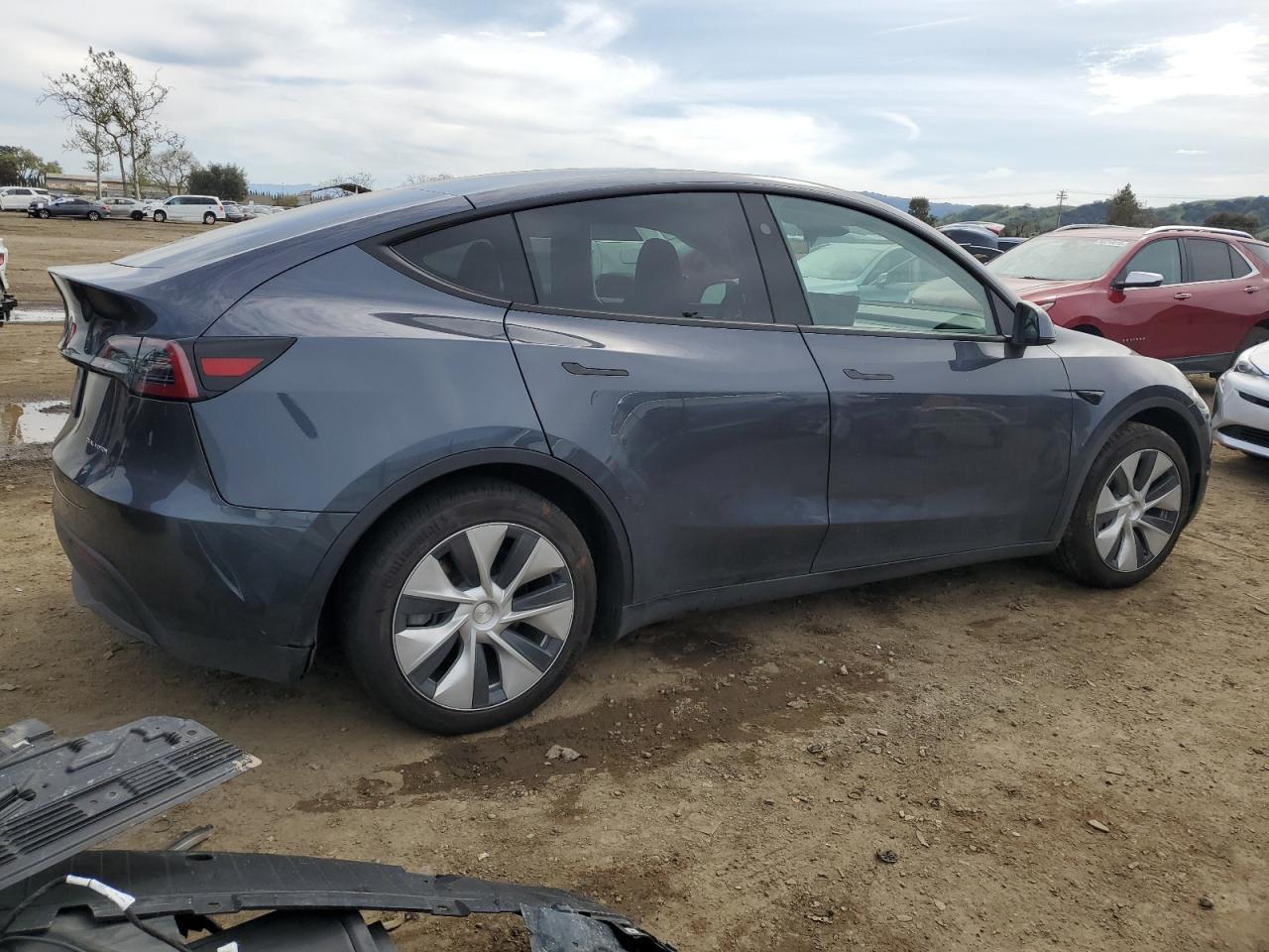 2023 TESLA MODEL Y  VIN:7SAYGDEE2PF824672