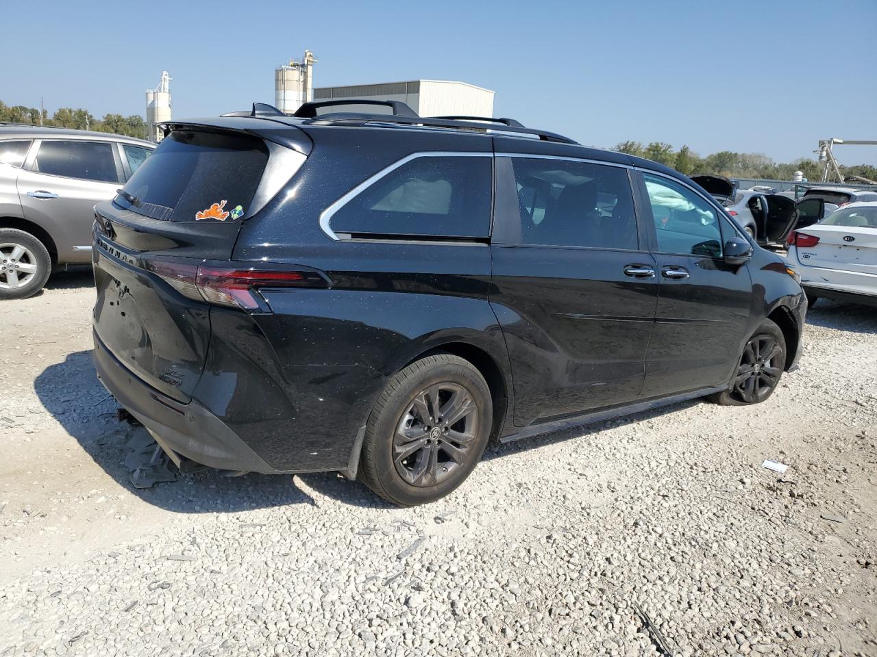 2024 TOYOTA SIENNA XSE VIN:5TDCSKFC7RS130811