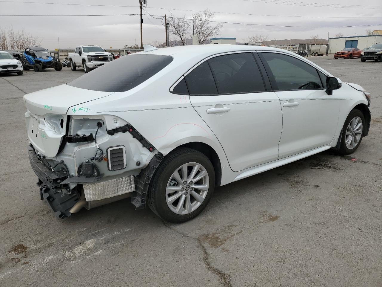 2024 TOYOTA COROLLA LE VIN:JTDBCMFE7RJ032476
