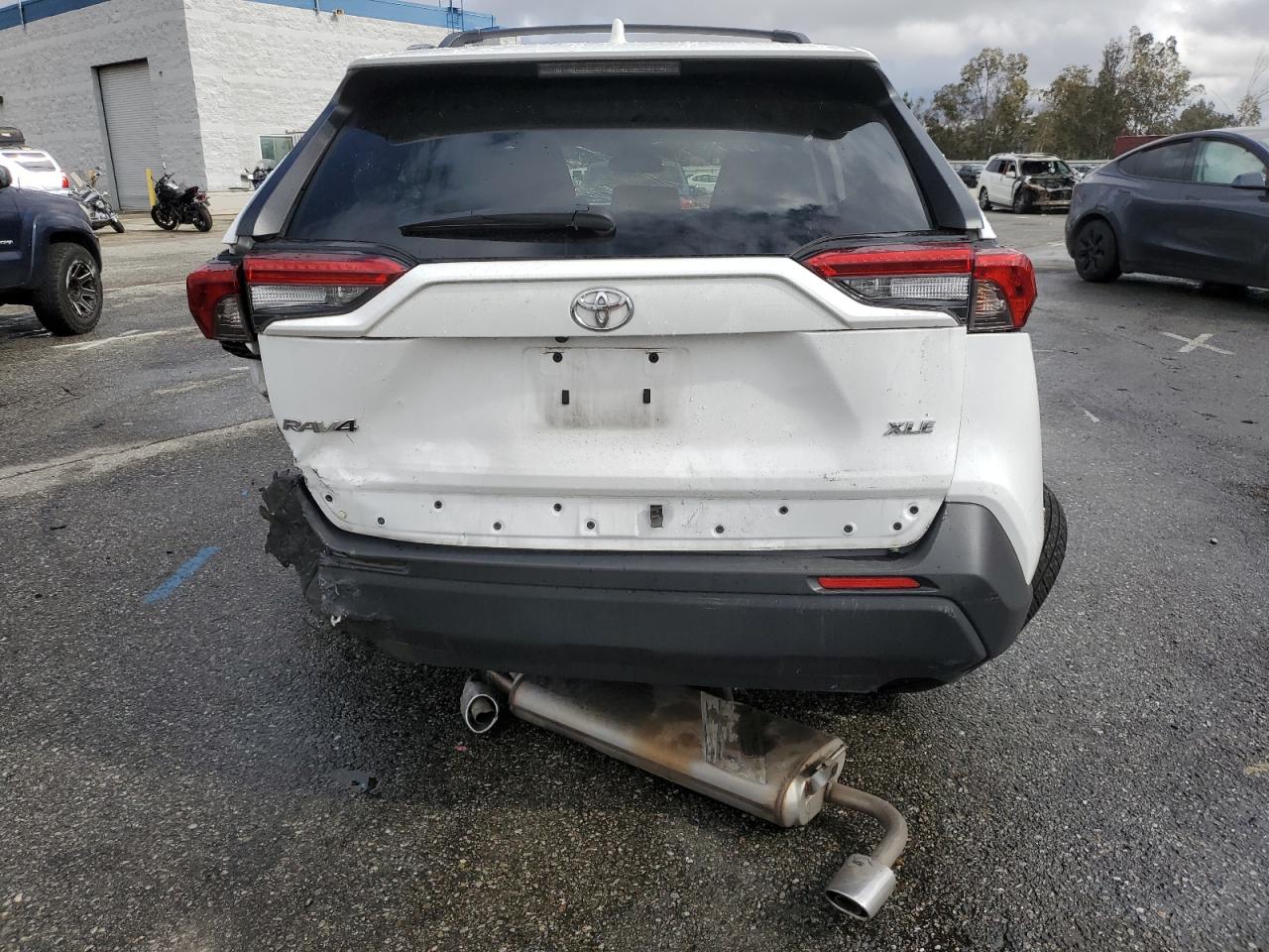 2023 TOYOTA RAV4 XLE VIN:2T3W1RFVXPC220879