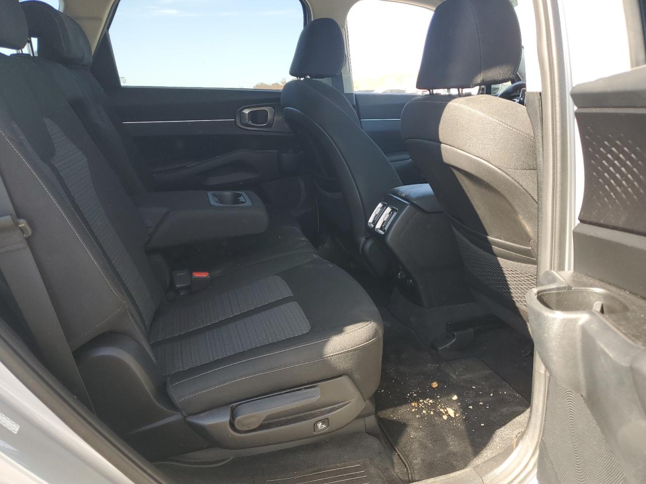 2022 KIA SORENTO LX VIN:5XYRG4LC2NG104460