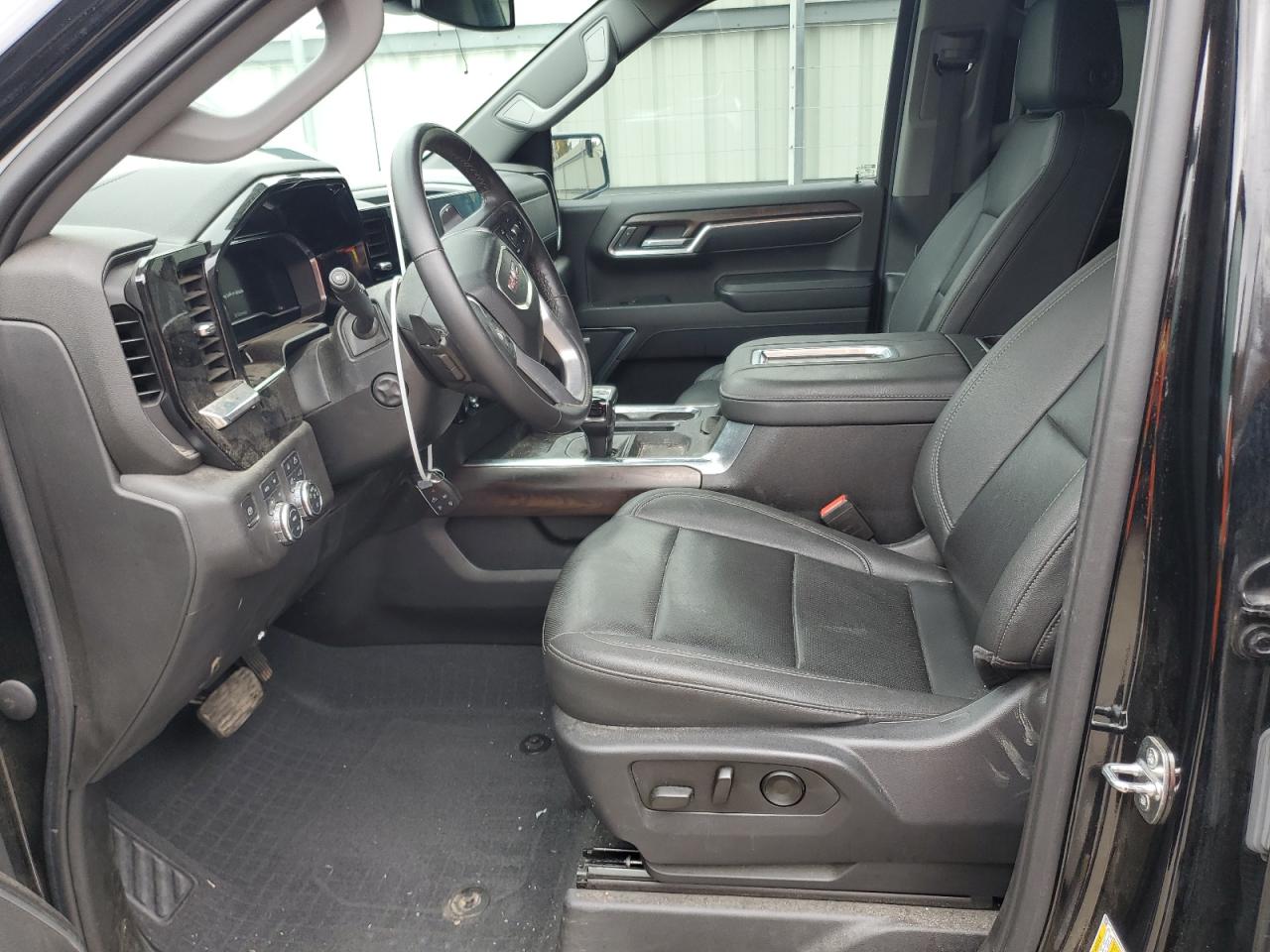 2022 GMC SIERRA K1500 SLT VIN:1GTUUDED1NZ646031