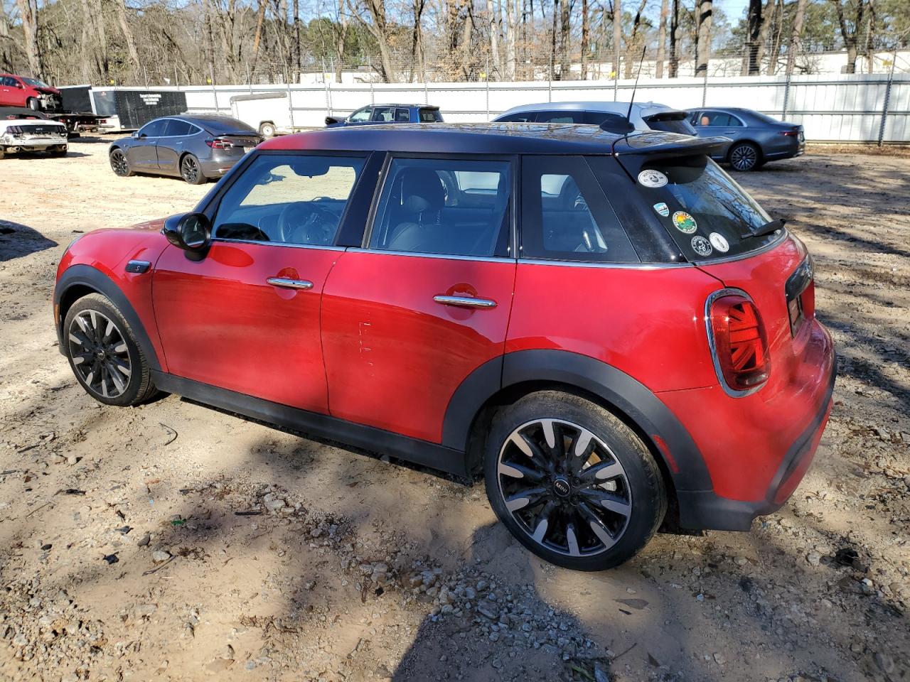 2023 MINI COOPER S VIN:WMW53DK08P2S87889