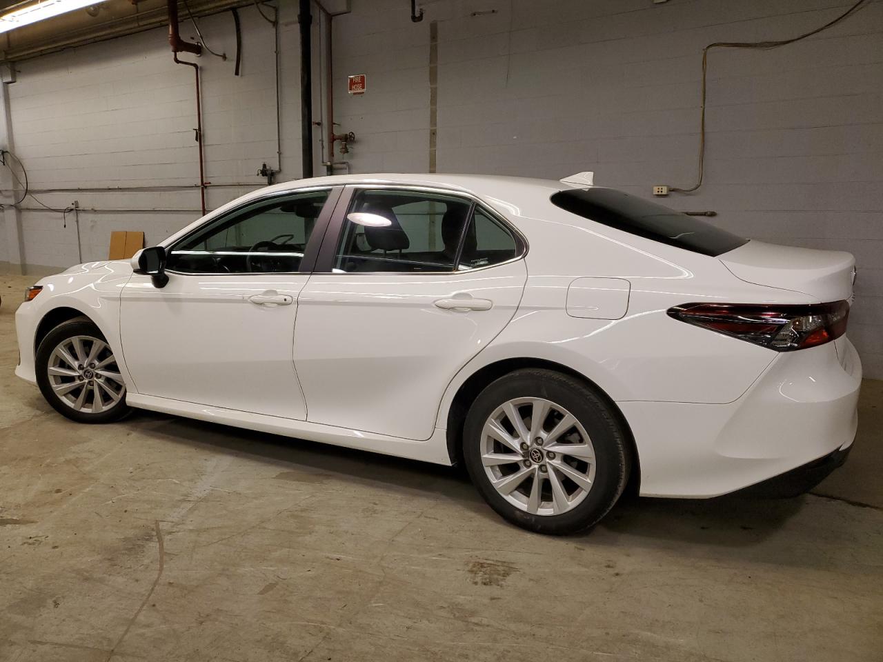 2022 TOYOTA CAMRY LE VIN:4T1C11AK9NU670481