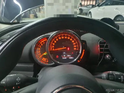 2018 MINI Clubman VIN: