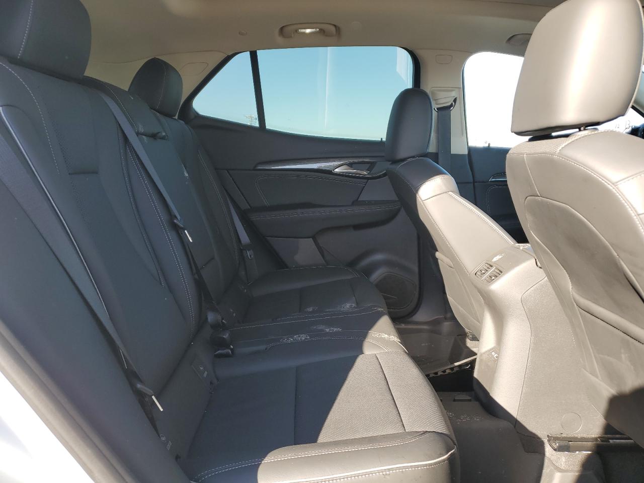 2022 BUICK ENVISION ESSENCE VIN:LRBFZNR48ND161763