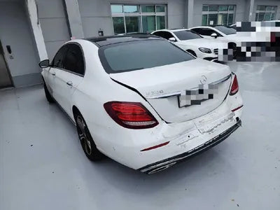 2016 Mercedes-Benz E 300 VIN: