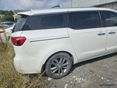 2016 Kia Carnival VIN: