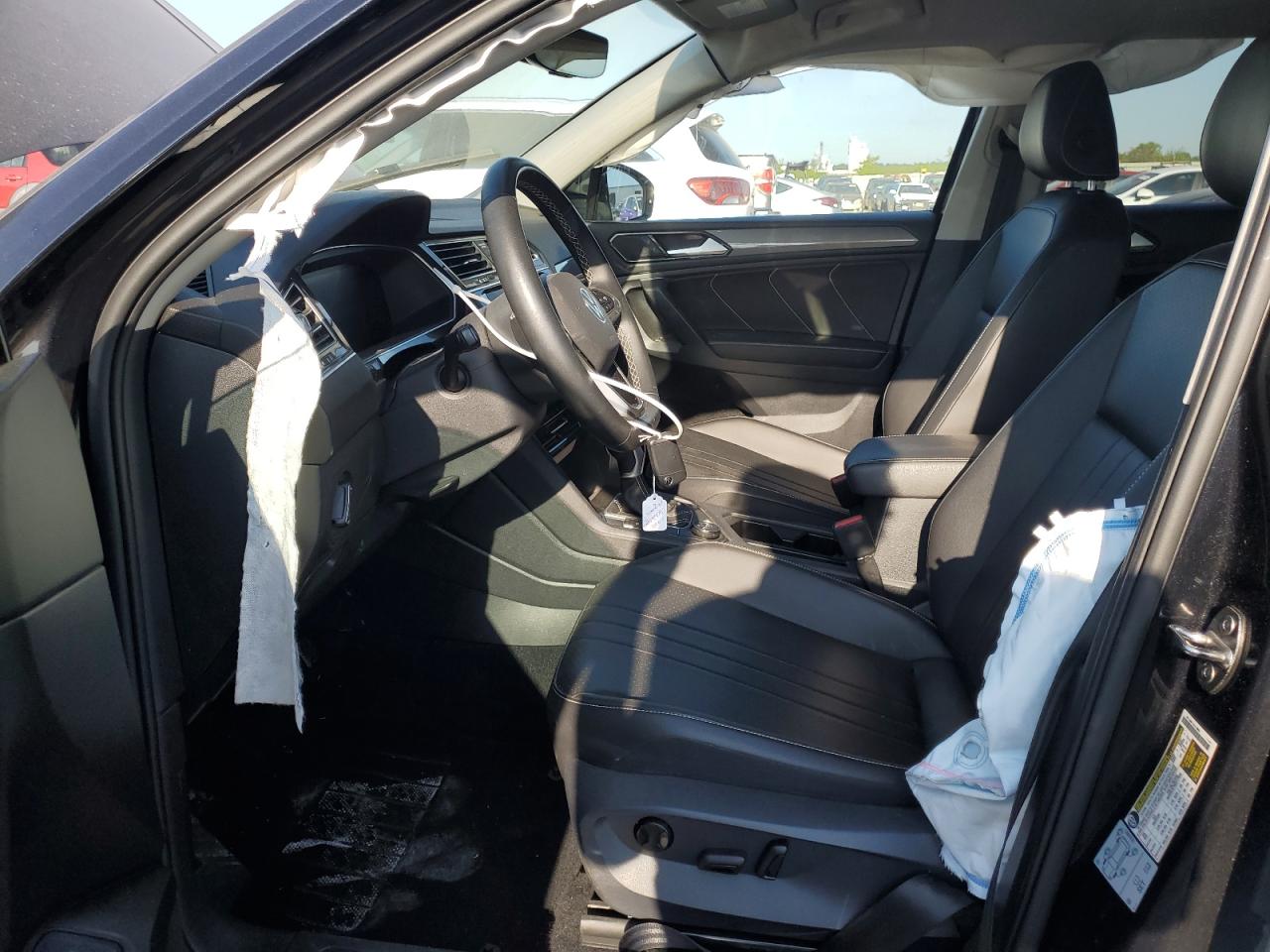 2022 VOLKSWAGEN TIGUAN SE VIN:3VV2B7AX2NM030095