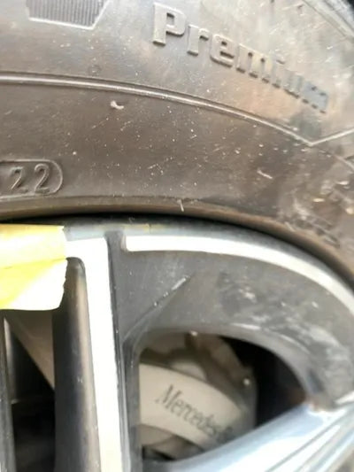 2020 Mercedes-Benz GLC 300 VIN: