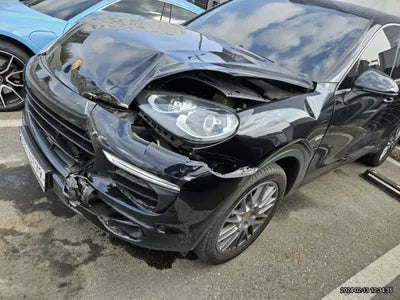 2016 Porsche Cayenne VIN: