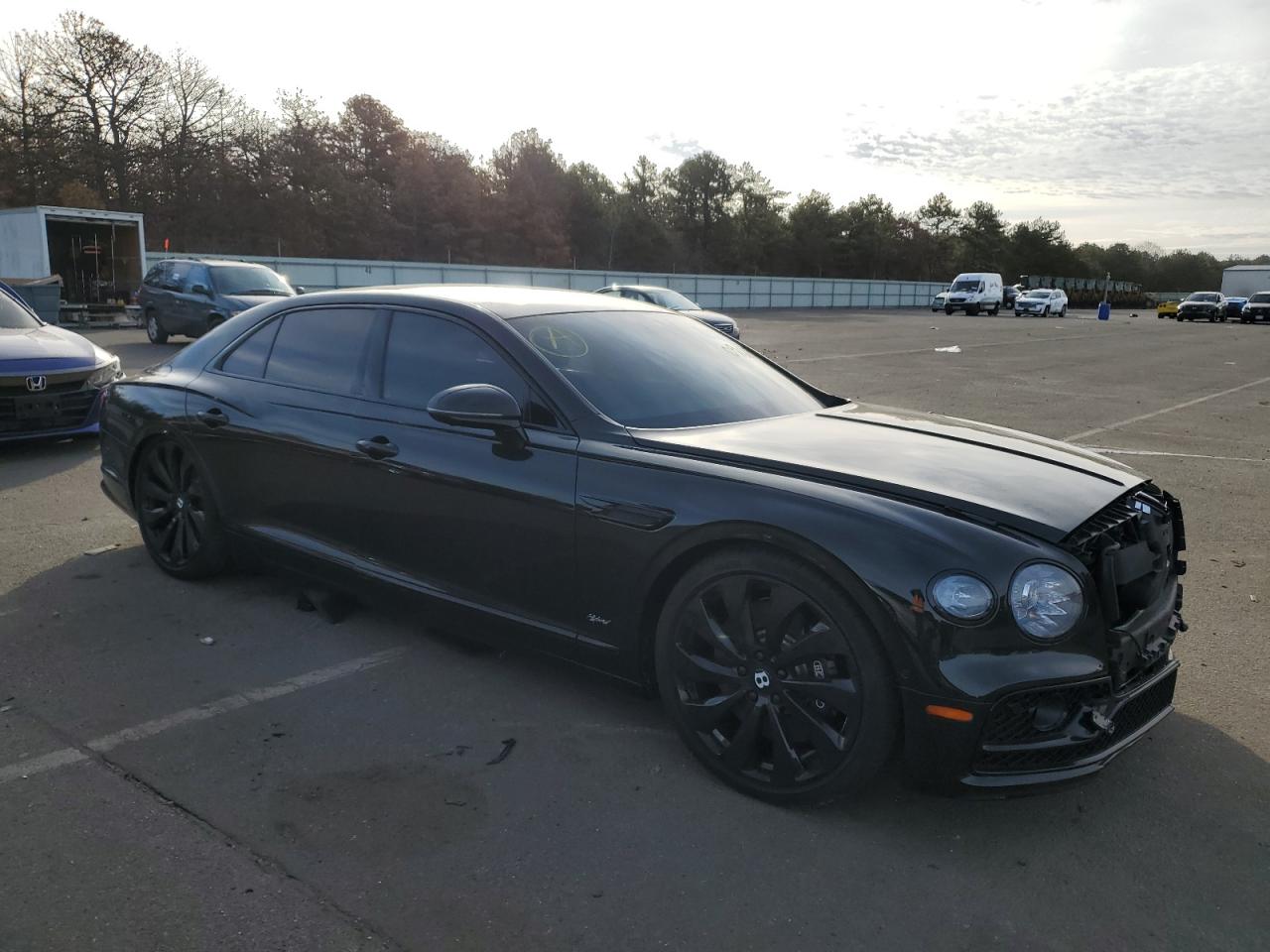 2022 BENTLEY FLYING SPUR  VIN:SCBBR6ZG8NC096650