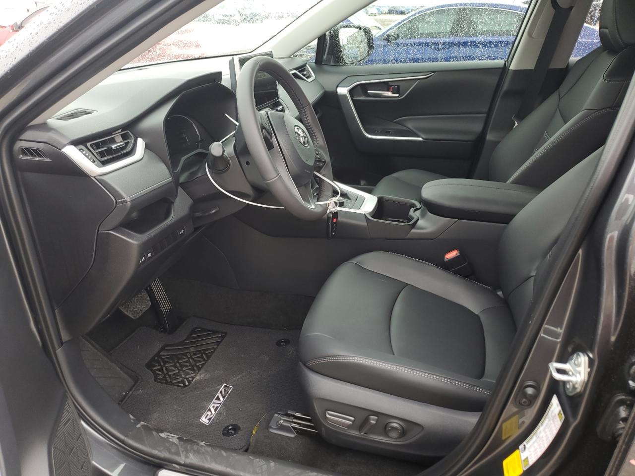 2024 TOYOTA RAV4 XLE PREMIUM VIN:2T3B6RFV0RW077961