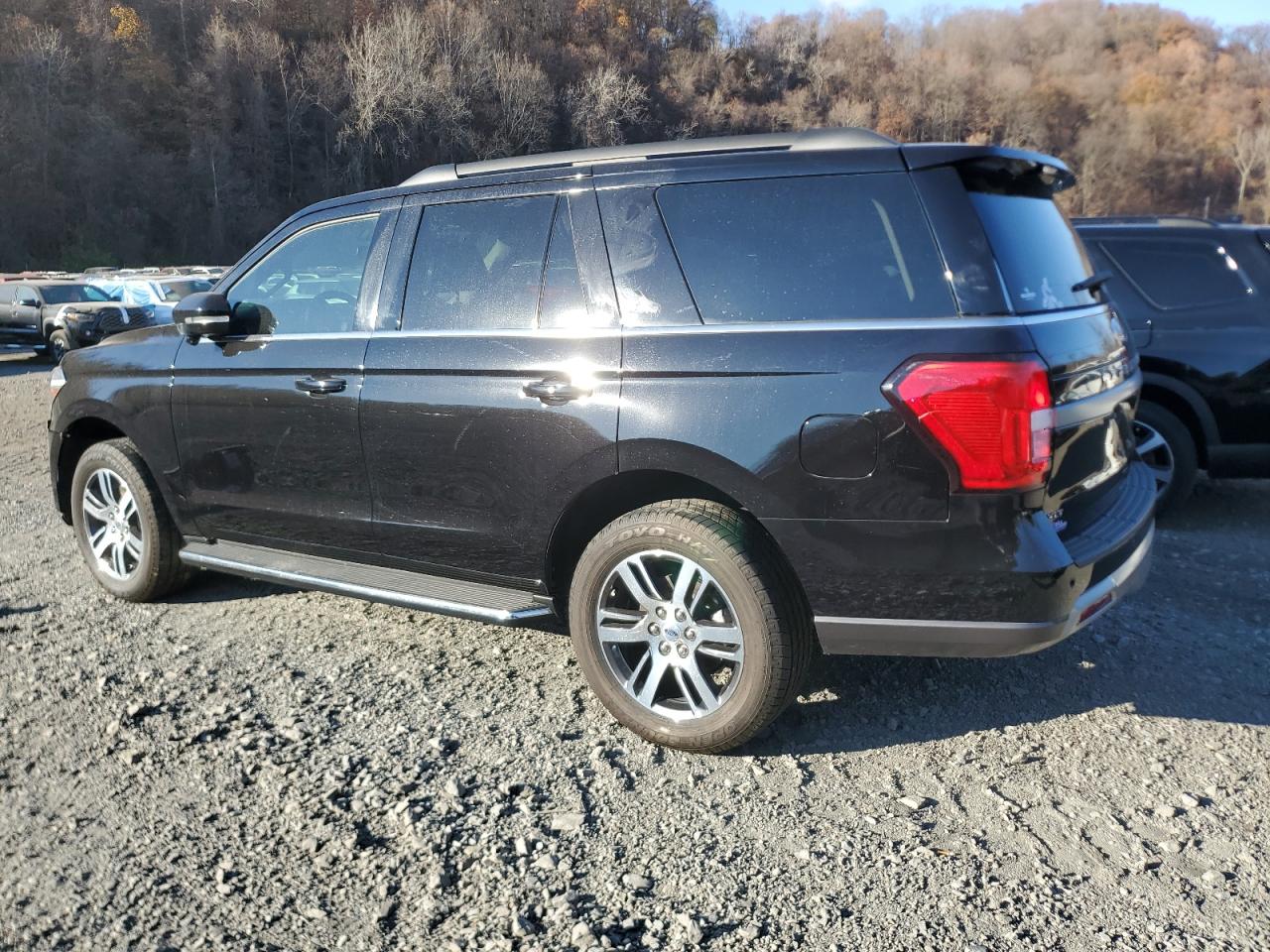 2023 FORD EXPEDITION XLT VIN:1FMJU1J86PEA13220