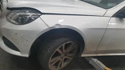 2015 Mercedes-Benz E 220 WDDHF0AB1FB160084 VIN:WDDHF0AB1FB160084